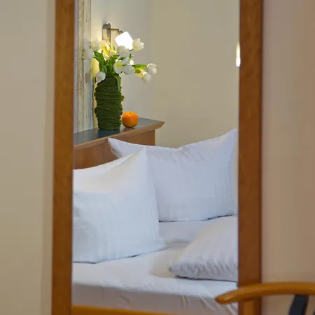Stadtcafé Hotel garni-2